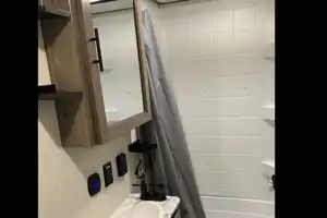 The Traveling Bed’r! 2 Bathroom Sabre