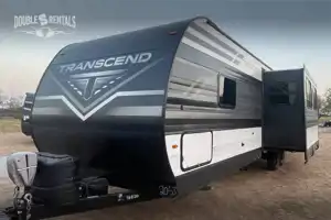 TRANSCEND w/ QUAD BUNKS, 1.5 BATHS, THEATER SEATING & OUTDOOR KITC