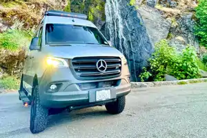 **Yosemite Revel 4 X 4 | Pet and Kid Friendly | Sac**
