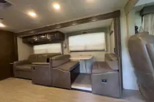 Arthur 's Thor Motor Coach windsport 35m Class A