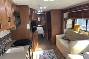 Arthur's Thor Motor Coach Hurricane 35E Class A