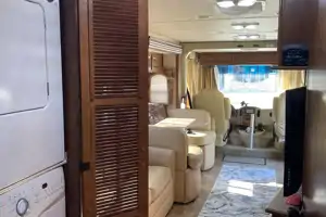 Arthur's Thor Motor Coach Hurricane 35E Class A