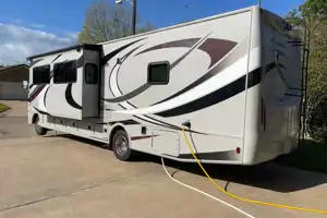 Arthur's Thor Motor Coach Hurricane 35E Class A