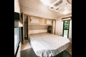 Luxurious 2023  2BR 1-1/2 Bath Trailer