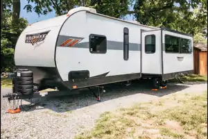 Luxurious 2023  2BR 1-1/2 Bath Trailer