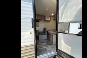 2024 COLEMAN LANTERN LT 17B Travel Trailer