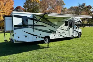 Steven Lee's Jayco 30z Class C