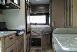 Four Winds 22E Class C
