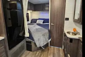 American X-peditions Jayco Redhawlk SE
