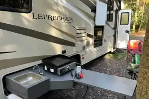 Cozy, Spacious, Wallet-Friendly Getaway + Lavish Amenities - 125 Miles/Day