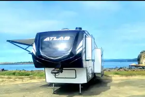 Coastal Couples Dutchmen Atlas Fifth Wheel