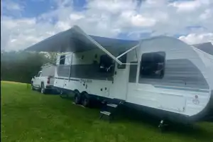Nomadic Nature Rentals w Luxury Amenities (Mickey)