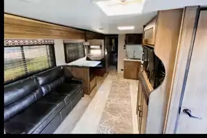 Cozy Coast Getaway: 2021 Tracer 27BHS