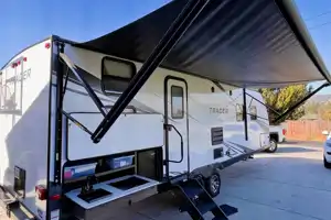 Cozy Coast Getaway: 2021 Tracer 27BHS