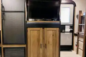 Cozy Coast Getaway: 2021 Tracer 27BHS
