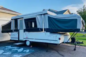 Popup Camper with Heat/AC & Amenities