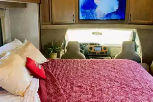 Marc's Gulf Stream B Touring Cruiser Class C