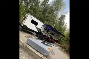 Dutchmen Kodiak Ultimate 3371 FLSL Travel Trailer