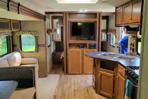 Michael 's Heartland Prowler 32BHS Travel Trailer