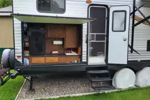Michael 's Heartland Prowler 32BHS Travel Trailer