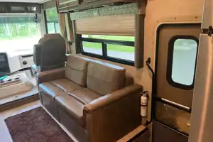 Jim's Thor Motor Coach Windsport 34J Class A
