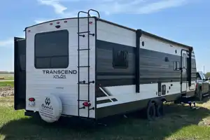 Grumpelt’s Transcend Xplor 251BH Trailer