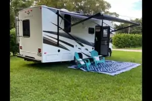 Brand New, Fun and Easy to handle! Entegra Odyssey! 24' and easy to handle SE Class C