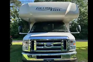 Agnes's Thor Motor Coach Freedom Elite Class C