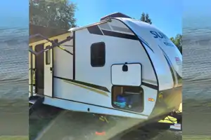 Expedition- 38 ft 2 Bedroom 1.5 bath Luxury 4 season Loaded Travel Trailer