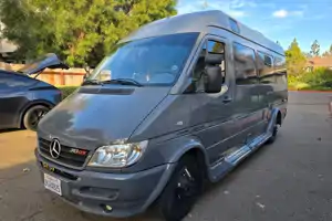Leisure Travel Vans Free Spirit - Mercedes Sprinter - 23mpg