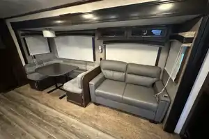 Sleeps 10 Travel Trailer Jayco Jay Flight