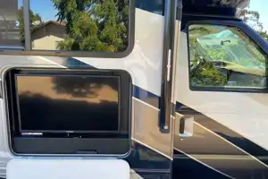 32ft Class C RV Fully Stocked-Kid and Pet Approved-Just bring your Clothes and Toiletries