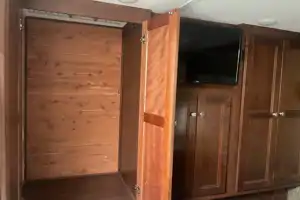 32ft Class C RV Fully Stocked-Kid and Pet Approved-Just bring your Clothes and Toiletries