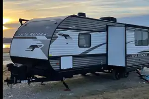 Sinu's Heartland Trail Runner Travel Trailer