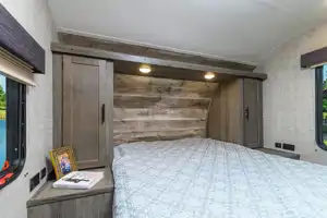 Shanna's Gulf Stream Kingsport 279bh Travel Trailer