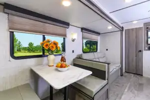 Shanna's Gulf Stream Kingsport 279bh Travel Trailer