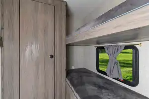 Shanna's Gulf Stream Kingsport 279bh Travel Trailer