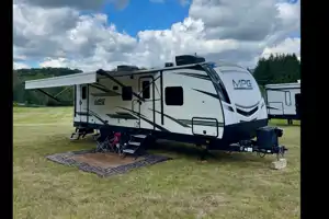 Eugene's Cruiser RV Travel Trailer