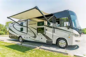 Large Marge - Comes with 2 BATHROOMS - 2020 Forest River Georgetown 36B5