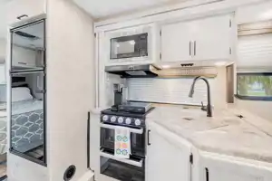 Brand New! Beautiful 2023 Thor Class C 