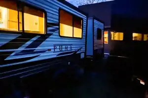 Palomino Puma 32RBFQ-2B Travel Trailer