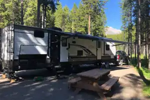 Marina's 5-star Hotel on Wheels