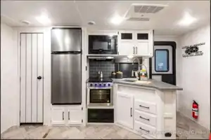 Marina's 5-star Hotel on Wheels