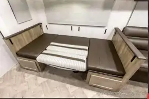 Marina's 5-star Hotel on Wheels
