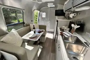 Magnolia 2 Airstream 22ft Bambi Sport **FULLY LOADED**