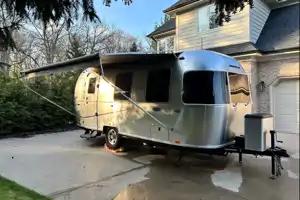 Magnolia 2 Airstream 22ft Bambi Sport **FULLY LOADED**