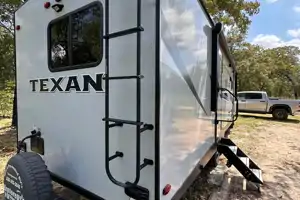 Jake's Crossroads Texan rb29 Travel Trailer