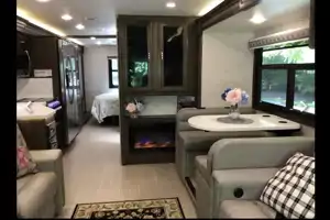 Baboo's Big Bus