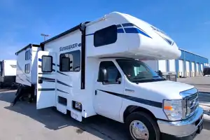 Tim and Jay's Thor Motor Coach Sunseeker Class C