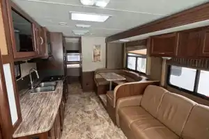 Coachmen 2016 31 pied pour 8